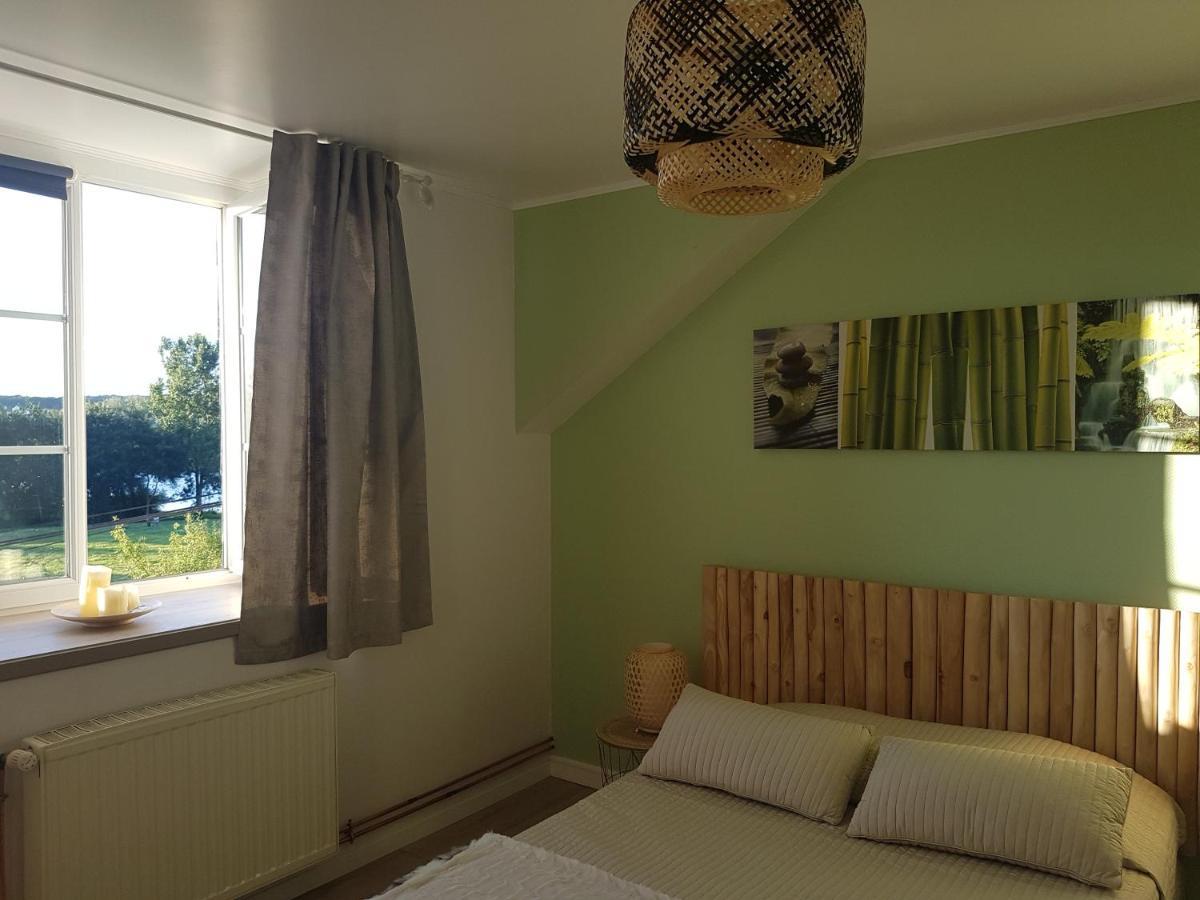 Hotel Lucriolla Oree-d'Anjou Esterno foto
